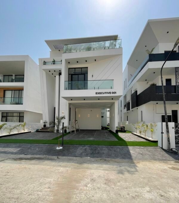 5 Bedroom contemporary duplex - Image 3
