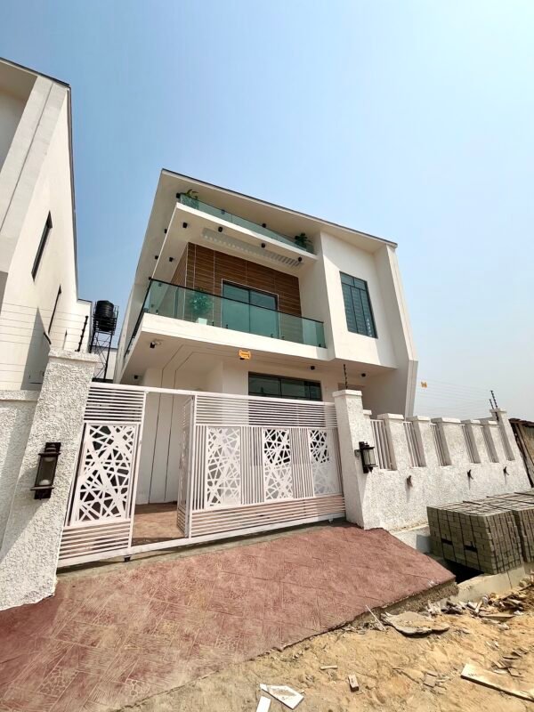 Brand new 4 bedroom duplex in Ajah, Lagos - Image 2