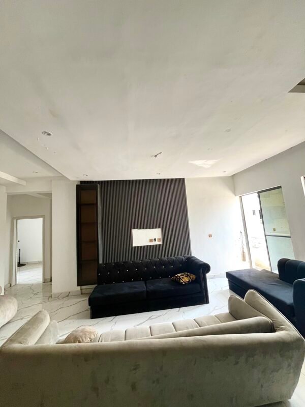 1-3-bedroom-chevy-castle-apartments - Image 4