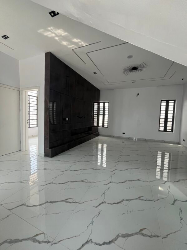 Brand new 4 bedroom duplex in Ajah, Lagos - Image 4