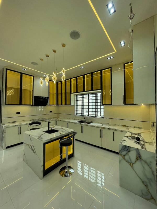 5 Bedroom contemporary duplex - Image 5