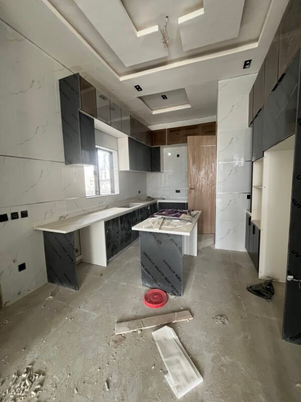 Brand new 4 bedroom fully detached duplex - Image 5