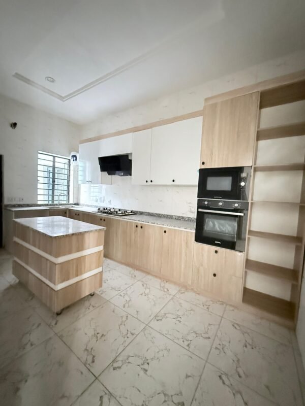 4 Bedroom terrace duplex - Image 6