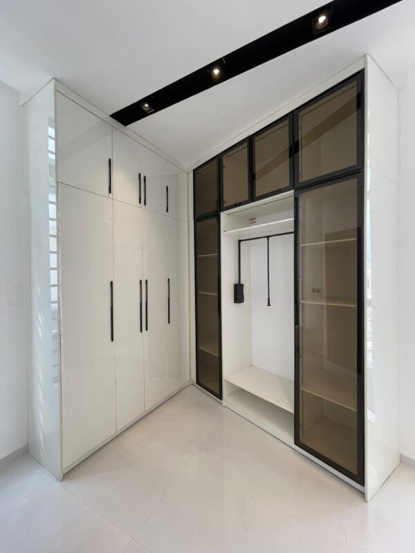 5 Bedroom contemporary duplex - Image 8