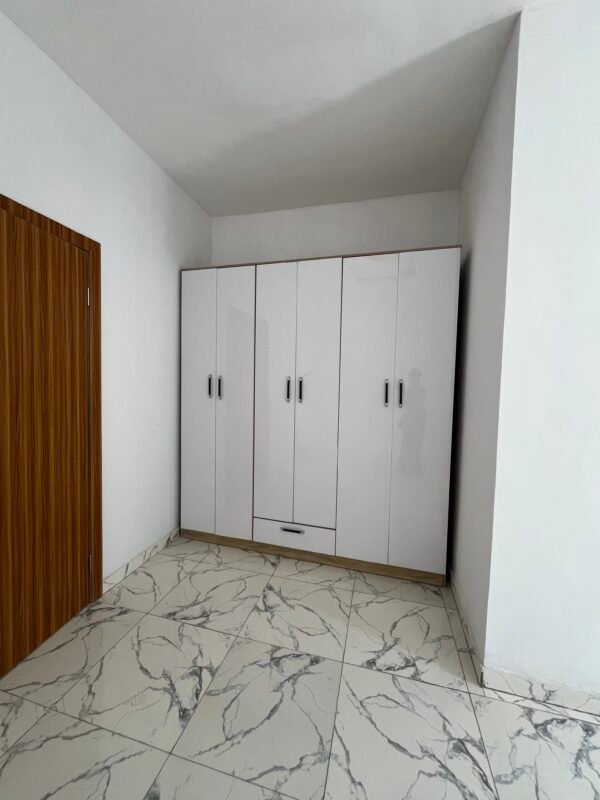 Beautifully built 3-4 Bedroom terrace duplexes - Image 9