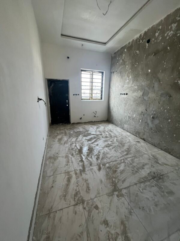 Brand new 4 bedroom terrace duplexes - Image 7