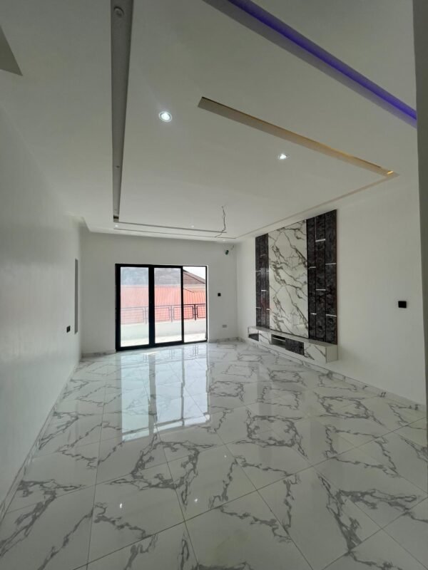 5 Bedroom luxury detached duplex - Image 12