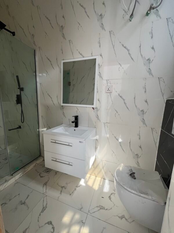 Beautifully built 3-4 Bedroom terrace duplexes - Image 11