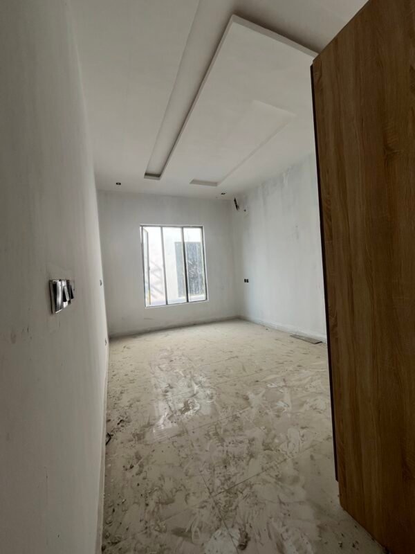 Brand new 4 bedroom fully detached duplex - Image 9