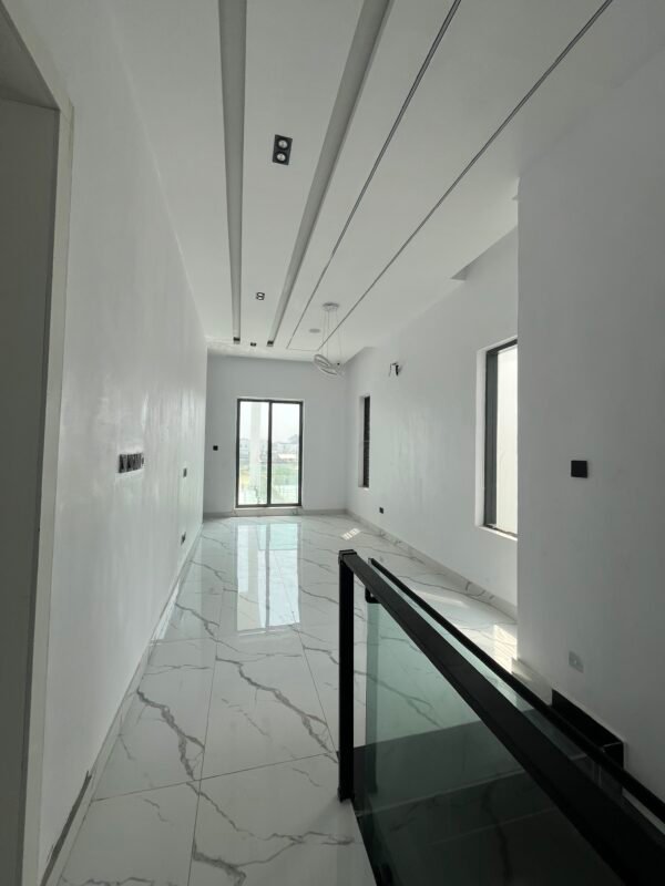 Luxury 5 bedroom duplex in Ajah, Lagos - Image 10